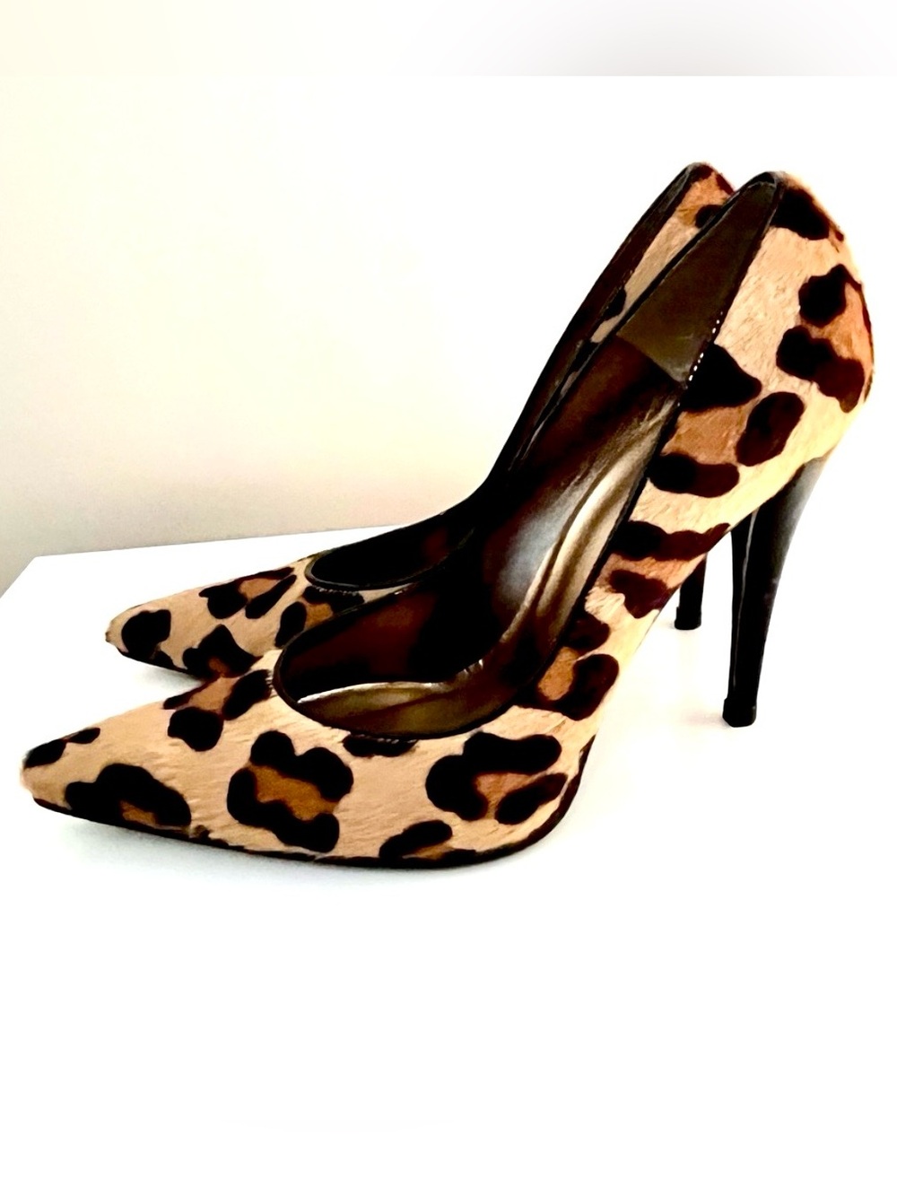 Stuart Weitzman Leopard Print Heels - Picture 3 of 15